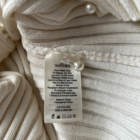 Gorgeous Artizia Pearl Cardigan - Picture 5 of 6